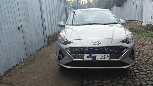 Hyundai I10 2022 Silver