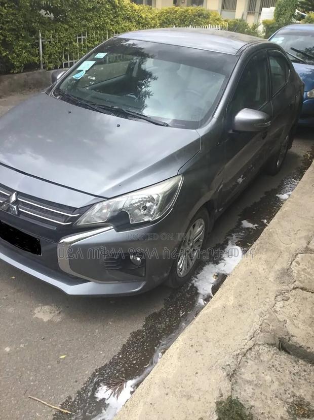 Mitsubishi Attrage 2022 Gray