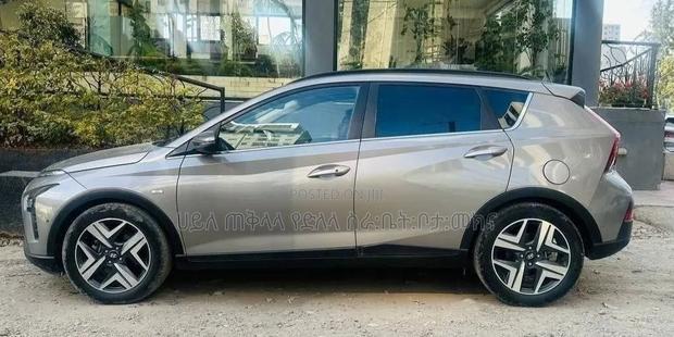 Hyundai Bayon 2022 Pink