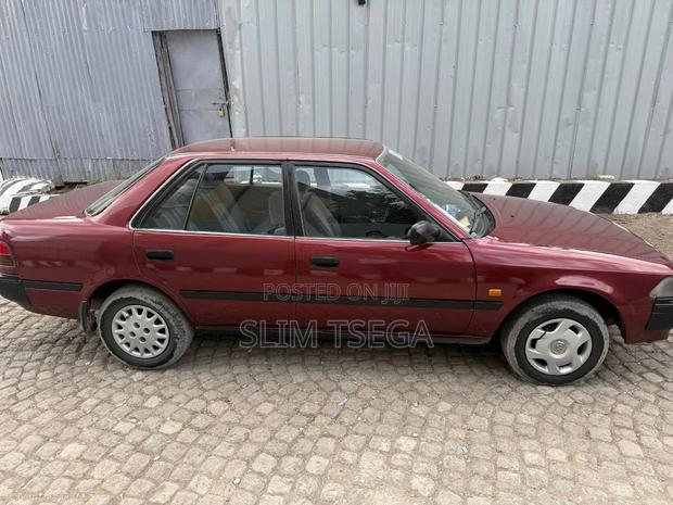 Toyota Carina 1996 Red