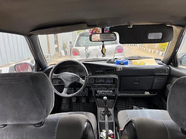 Toyota Carina 1996 Red