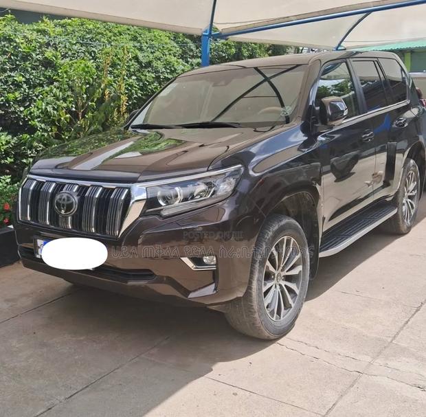 Toyota Land Cruiser Prado 2019 Black
