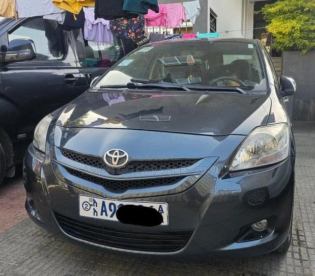 Toyota Yaris 2008 Gray