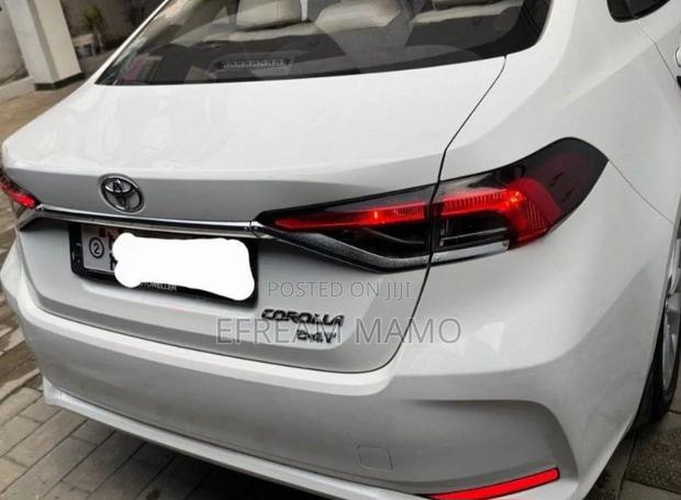 Toyota Corolla 2022 White