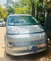 Hyundai Staria 2023 Silver for sale