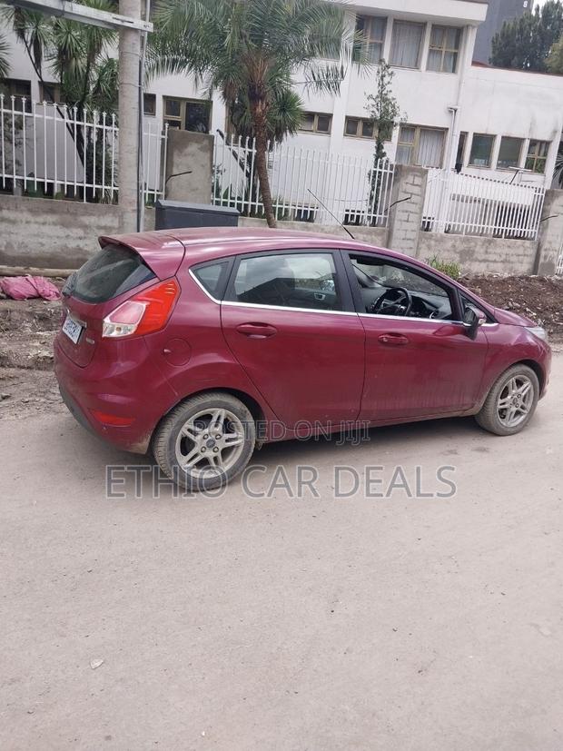 Ford Fiesta 2014 Red