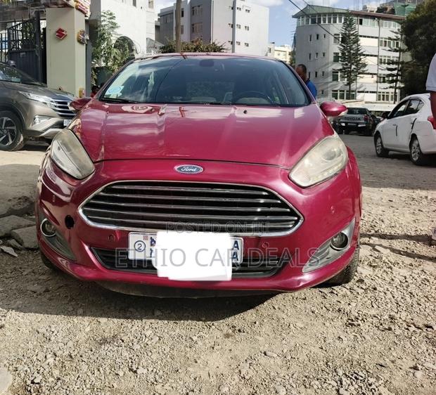 Ford Fiesta 2014 Red