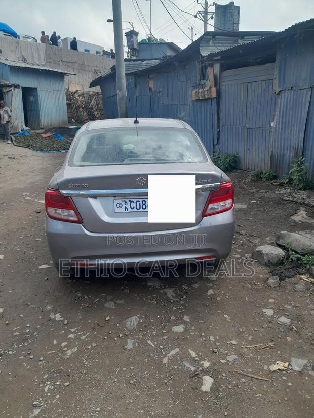Suzuki Dzire 2023 Silver