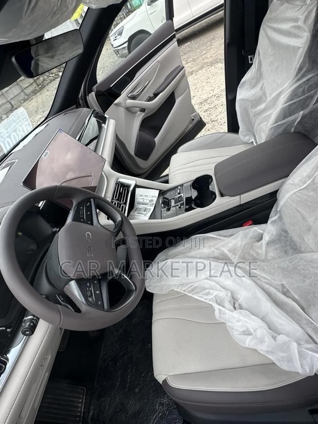 New BYD Song Plus 2025 White