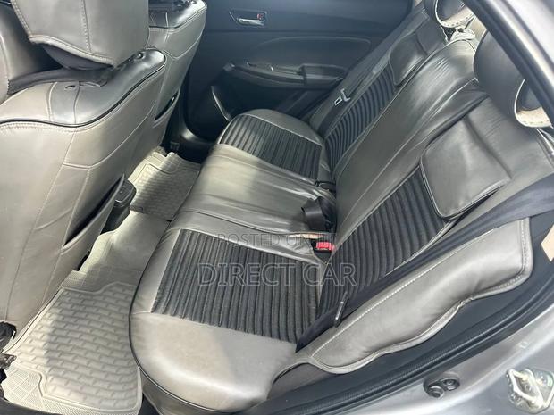 Suzuki Dzire 2022 Silver