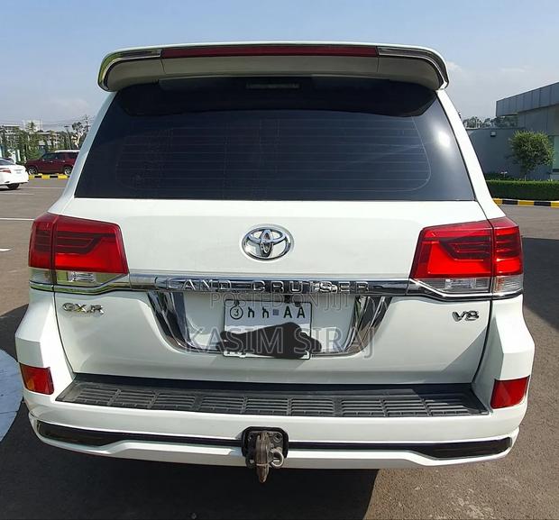 Toyota Land Cruiser 4.5 V8 TD 2016 Silver