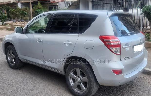 Toyota RAV4 2012 Silver