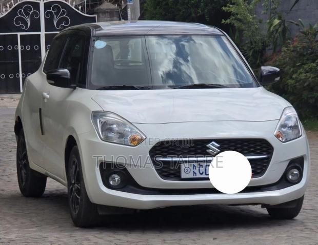 Suzuki Swift 2021 White