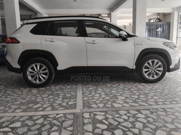 Toyota Corolla Cross Hybrid 2023 White