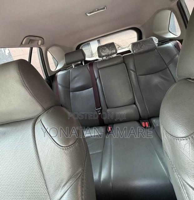 Toyota RAV4 2020 Gray