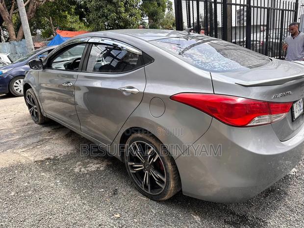 Hyundai Avante 2013 Gray