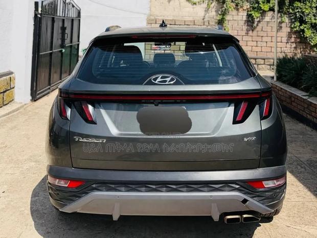 Hyundai Tucson 2022 Maroon