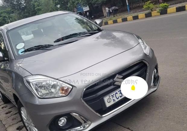 Suzuki Dzire 2022 Silver