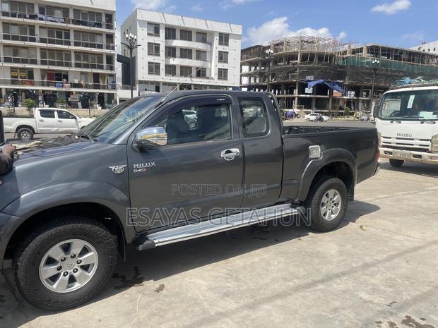 Toyota Hilux 2.5 D-4D 2007 Black