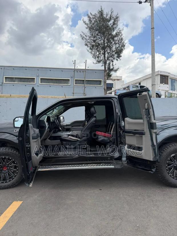 Ford F-150 XLT 4x4 SuperCab Styleside 8 ft. box 163 in. WB 2020 Black