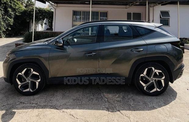 Hyundai Tucson 2022 Gray