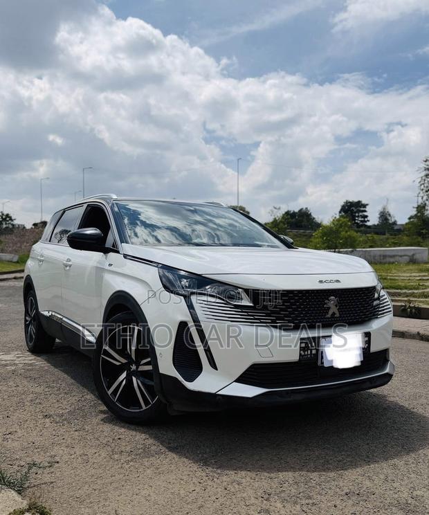 Peugeot 5008 2021 White