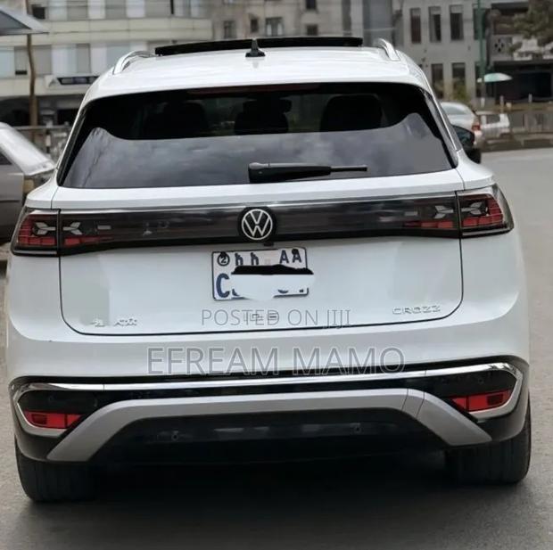 Volkswagen ID.6 2024 White
