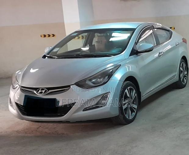 Hyundai Elantra 2014 Silver
