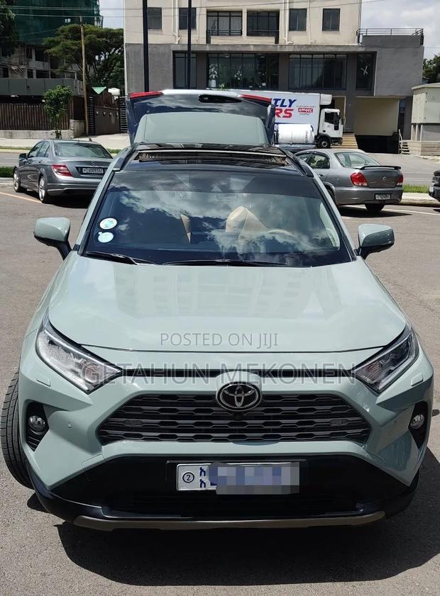 Toyota RAV4 2020 Teal