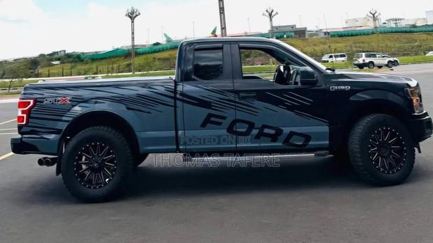 Ford F-150 2020 Black