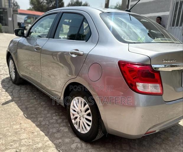 Suzuki Dzire 2022 Gray