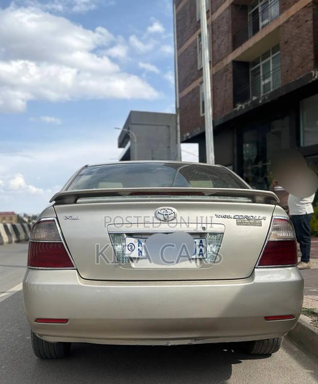 Toyota Corolla 2007 Gold