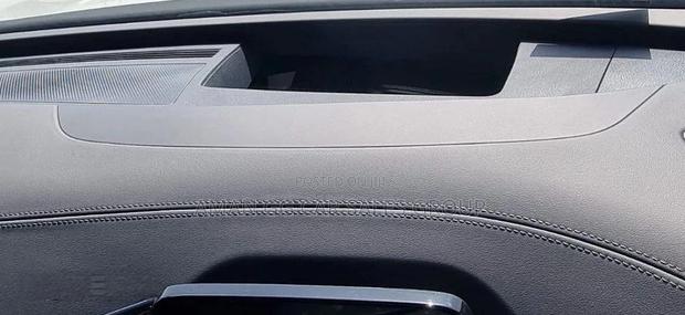 Volkswagen ID.6 2024 Gray