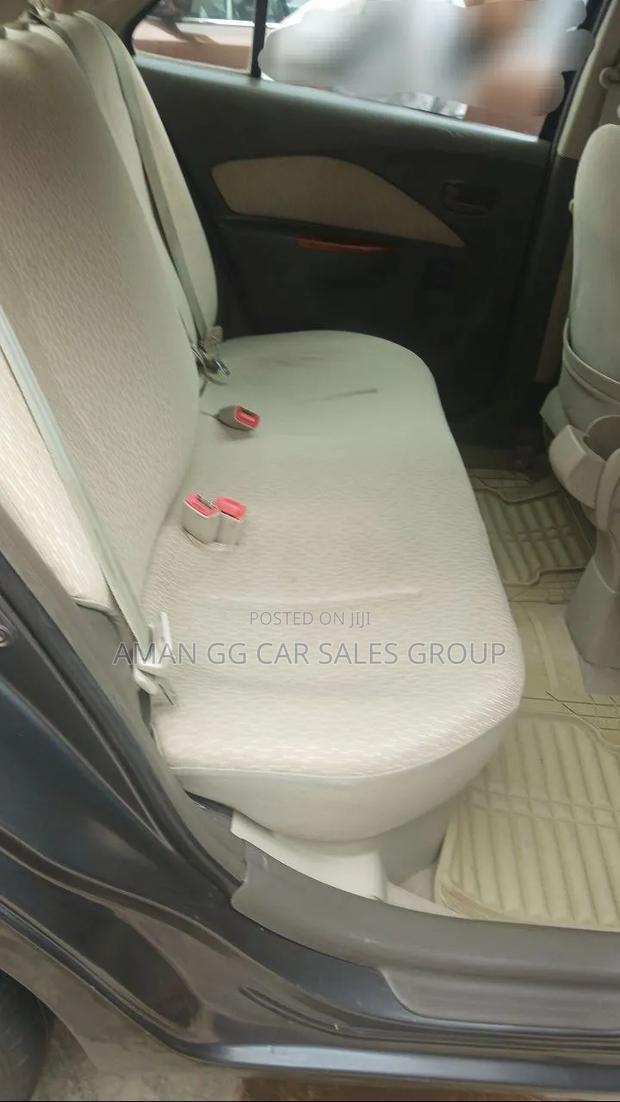 Toyota Yaris 2010 Gray