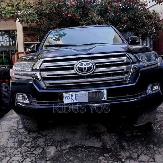 Toyota Land Cruiser 2013 Black