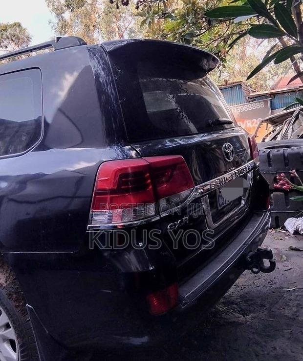 Toyota Land Cruiser 2013 Black