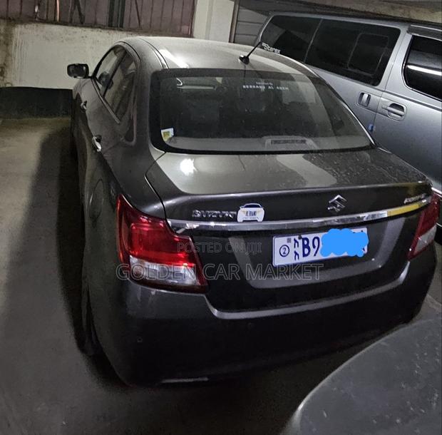 Suzuki RE 2021 Gray