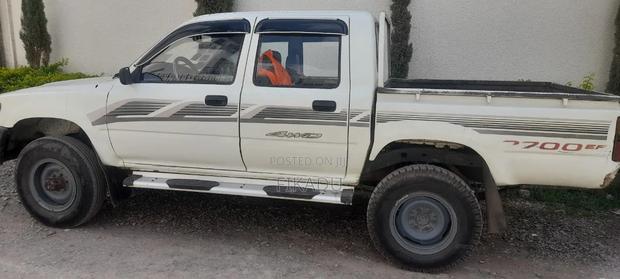 Toyota 4-Runner 1990 White