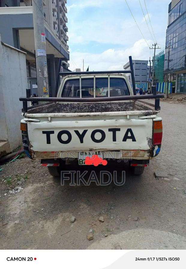Toyota 4-Runner 1990 White