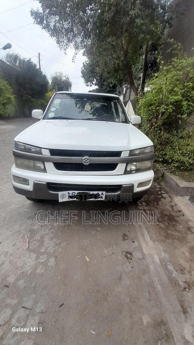 Car 2013 White
