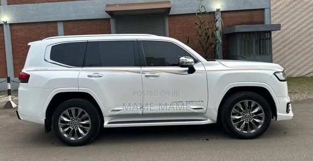 New Toyota Land Cruiser 2023 White
