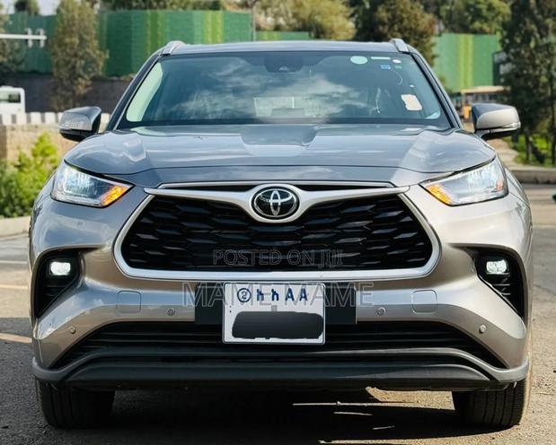 New Toyota Highlander 2025 Gray