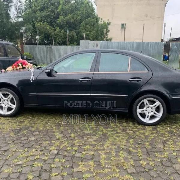 Mercedes-Benz E200 2006 Black
