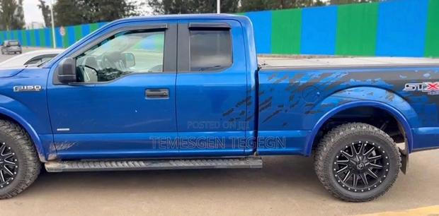 Ford F-150 2018 Blue