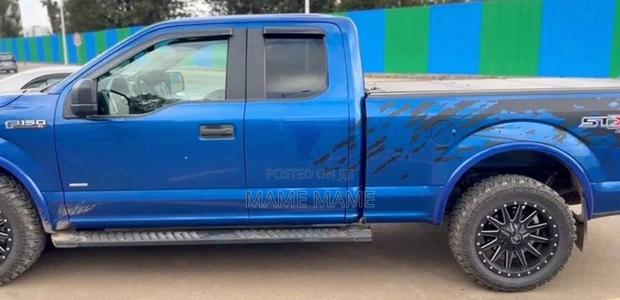 Ford F-150 2018 Blue