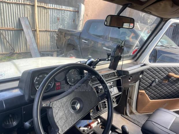 Mercedes-Benz 300D 1994 White