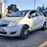 Toyota Vitz 2009 Silver for sale