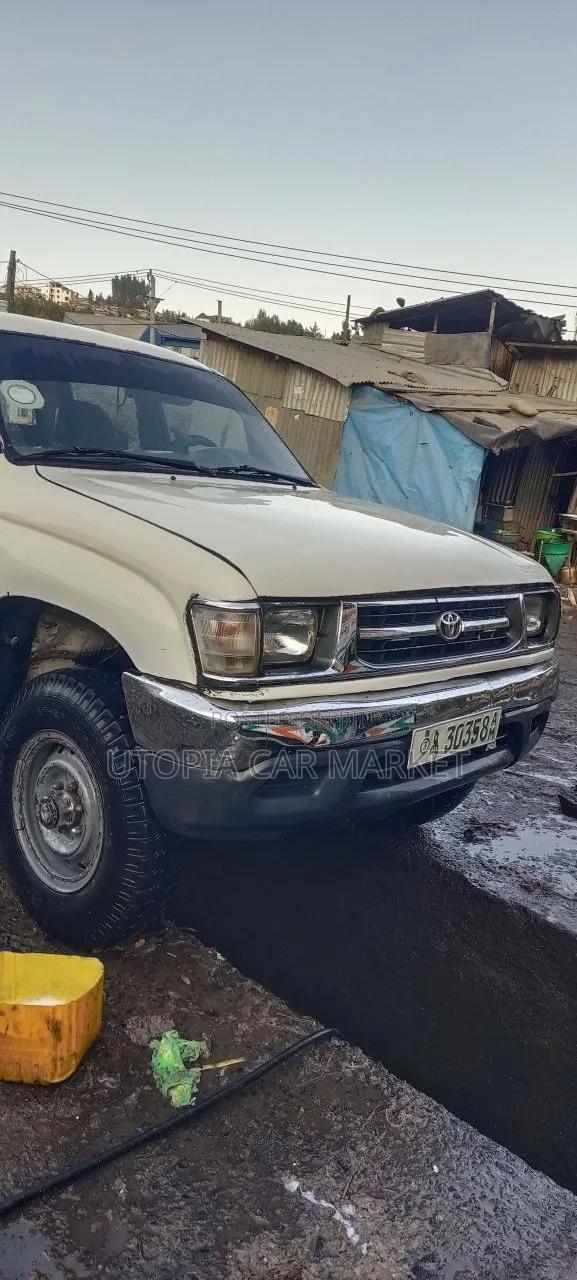 Toyota Hilux 1998