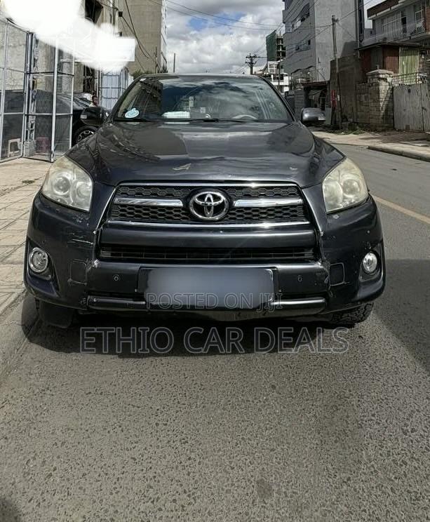 Toyota RAV4 2010 Black