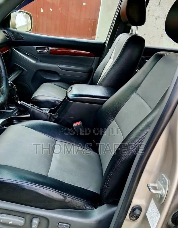 Toyota Land Cruiser 2006 Beige